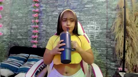 Snapshot of karoll__sex chatting on 11.25.25 KAROLL online show from 11.25.25