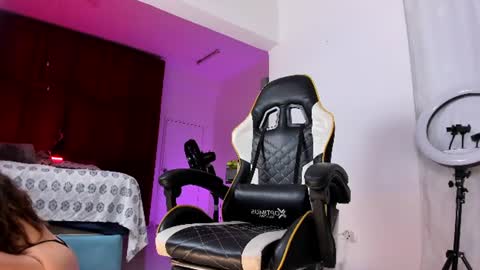 KarolSweet online show from 06.22.26