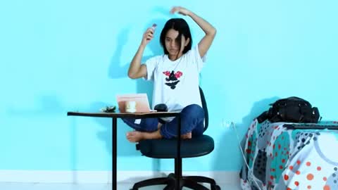 Snapshot of karolsweetvagi chatting on 06.13.26 karol online show from 06.13.26
