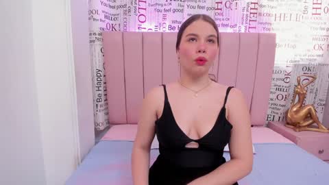 Snapshot of karoly_ocampo chatting on 01.15.25 karoly online show from 01.15.25