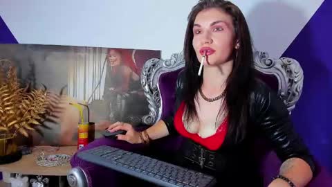 Snapshot of kasandrahayes chatting on 05.30.26 Miss K. online show from 05.30.26