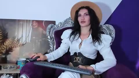 Snapshot of kasandrahayes chatting on 06.13.26 Miss K. online show from 06.13.26