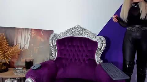 Snapshot of kasandrahayes chatting on 06.15.26 Miss K. online show from 06.15.26
