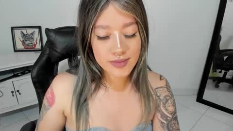 Alicia online show from 01.12.26