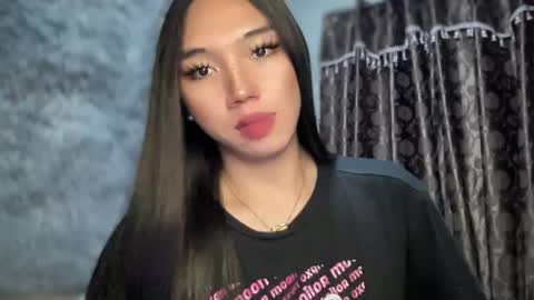 Snapshot of kat_hollandx chatting on 02.04.25 Majesty online show from 02.04.25