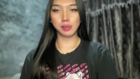 Snapshot of kat_hollandx chatting on 02.05.25 Majesty online show from 02.05.25