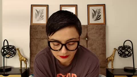 kat paradisse online show from 09.21.25