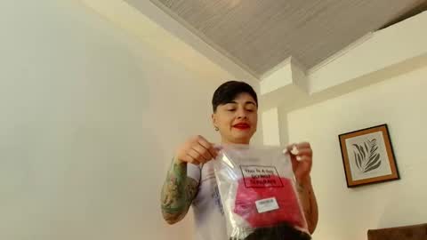 kat paradisse online show from 01.08.26