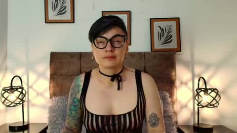 kat paradisse online show from 04.23.26