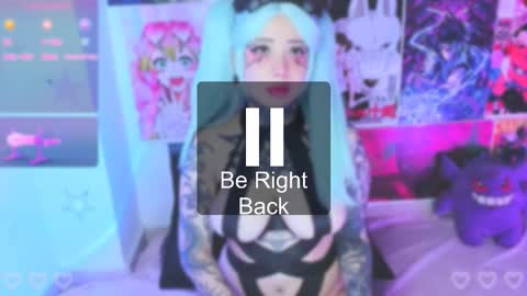 Snapshot of kat_riina chatting on 11.15.25 ANA online show from 11.15.25