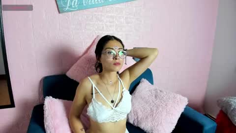 Kat Santana online show from 04.10.26