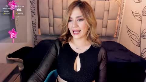 Snapshot of katahoot_ chatting on 11.05.25 K A T A H O O T online show from 11.05.25