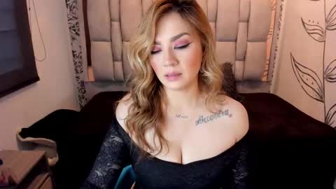 Snapshot of katahoot_ chatting on 11.07.25 K A T A H O O T online show from 11.07.25