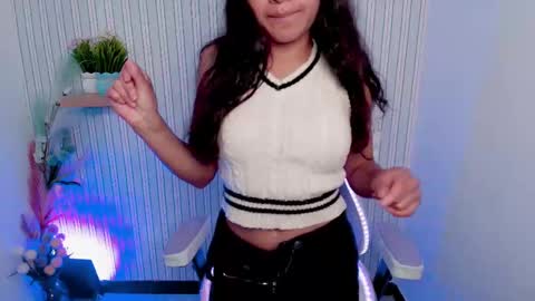 Snapshot of kataleya_018 chatting on 09.25.25 kataleya online show from 09.25.25