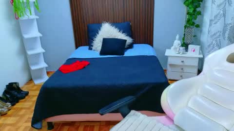 kate online show from 04.15.26