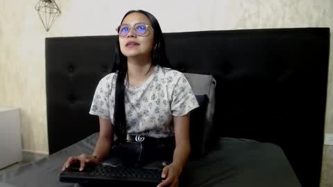 Katalina online show from 11.27.25