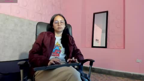 Katalina online show from 04.30.26