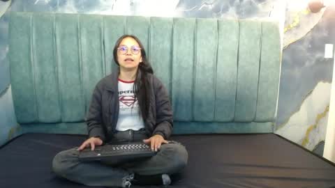 Katalina online show from 05.05.26