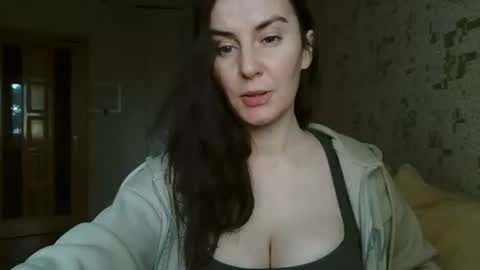 Snapshot of katalinaqe chatting on 10.03.25 KatalinaQE online show from 10.03.25