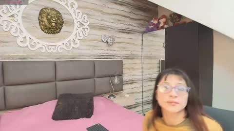   online show from 05.04.26