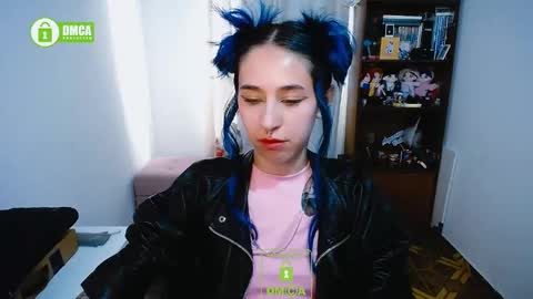 Snapshot of katara_a chatting on 01.22.25 Maca online show from 01.22.25