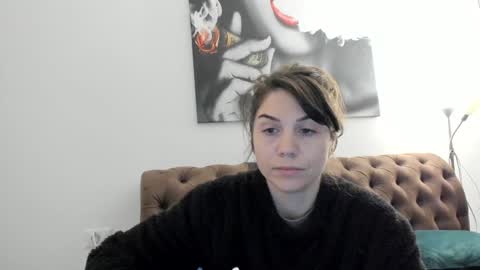    online show from 01.06.25