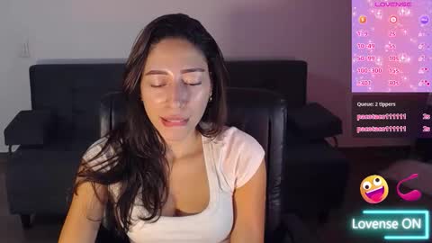 Snapshot of kate_arden chatting on 10.26.25 Carla Palmer online show from 10.26.25