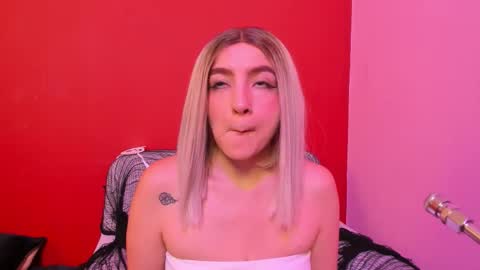 Snapshot of kate_bunny_ chatting on 10.26.25 Kate online show from 10.26.25