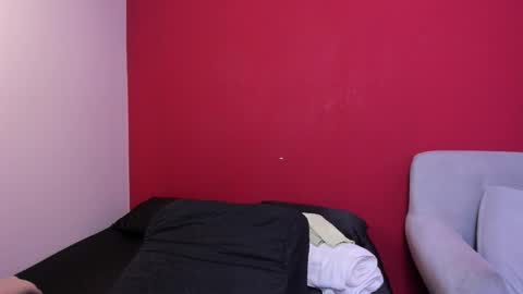 Kate  online show from 12.17.25