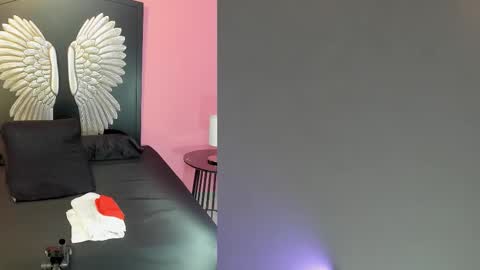 Kate  online show from 12.20.25