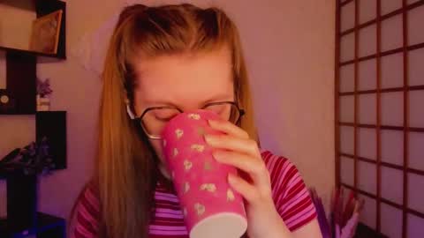 Kate online show from 02.25.25