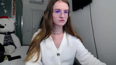 Snapshot of kate_jonson chatting on 04.20.26 .Be kind and gentle with me and I will do my best for you. online show from 04.20.26