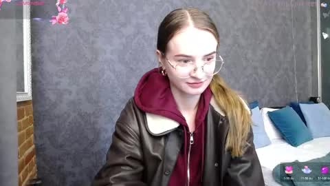 Snapshot of kate_jonson chatting on 04.30.26 .Be kind and gentle with me and I will do my best for you. online show from 04.30.26