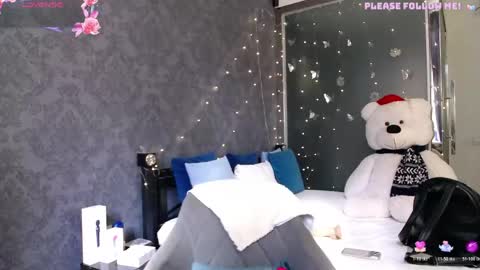 Snapshot of kate_jonson chatting on 05.12.26 .Be kind and gentle with me and I will do my best for you. online show from 05.12.26