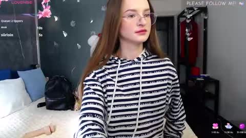 Snapshot of kate_jonson chatting on 05.14.26 .Be kind and gentle with me and I will do my best for you. online show from 05.14.26