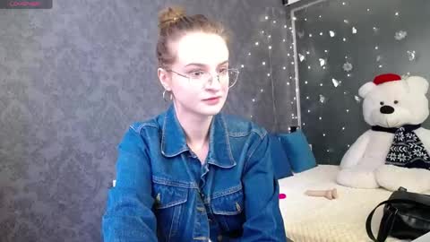 Snapshot of kate_jonson chatting on 05.18.26 .Be kind and gentle with me and I will do my best for you. online show from 05.18.26