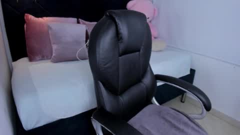 kate lua online show from 02.25.26