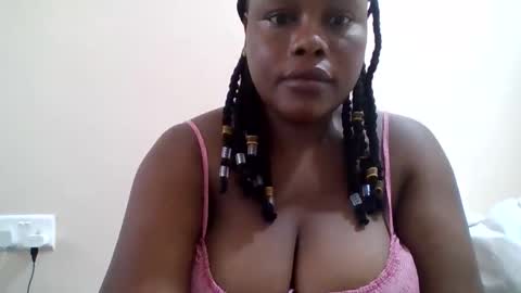 Snapshot of kate_melody5 chatting on 02.14.26 kate_melody5 online show from 02.14.26