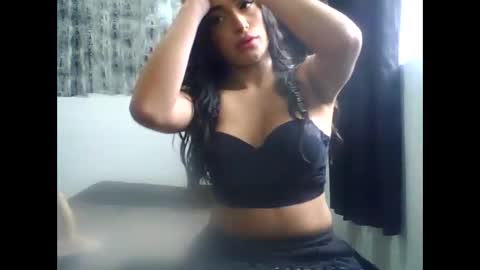 Snapshot of kate_mossi chatting on 05.15.26 Danna online show from 05.15.26