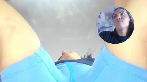 Snapshot of kate_roose chatting on 10.22.25 kate_roose online show from 10.22.25