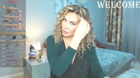 Snapshot of kate_space chatting on 12.25.24 Therapist online show from 12.25.24
