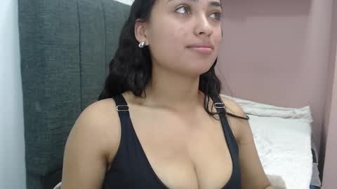 Snapshot of kate_stam chatting on 02.26.25 Kari online show from 02.26.25