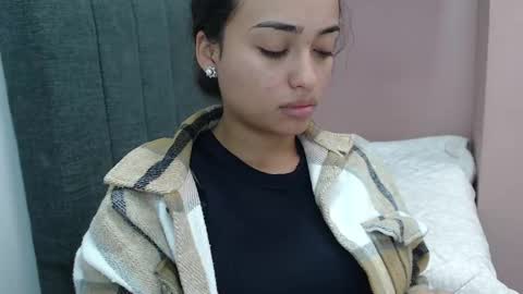 Snapshot of kate_stam chatting on 03.07.25 Kari online show from 03.07.25