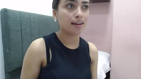 Snapshot of kate_stam chatting on 11.21.25 Kari online show from 11.21.25