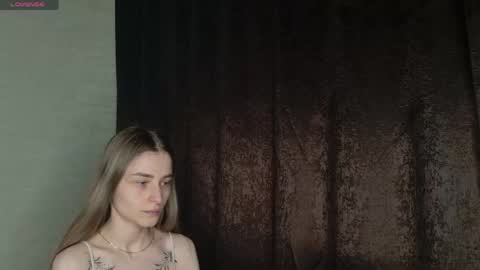 Snapshot of kate_swon chatting on 05.25.26 Kate online show from 05.25.26