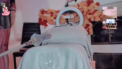 Snapshot of kate_yoshy chatting on 11.16.25 kate the pink girl online show from 11.16.25