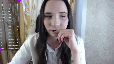 Snapshot of katecrash chatting on 03.01.25 YourKate online show from 03.01.25