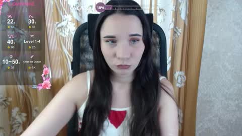 Snapshot of katecrash chatting on 09.15.25 YourKate online show from 09.15.25