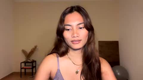 Snapshot of katedami chatting on 02.28.25 Kate Dami online show from 02.28.25