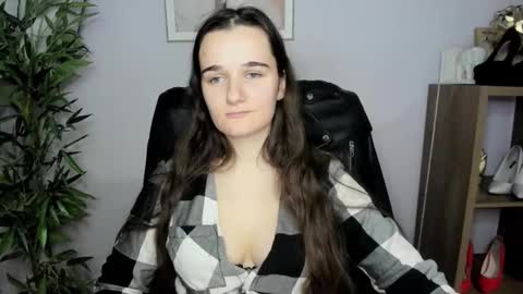 Kate  online show from 12.21.24